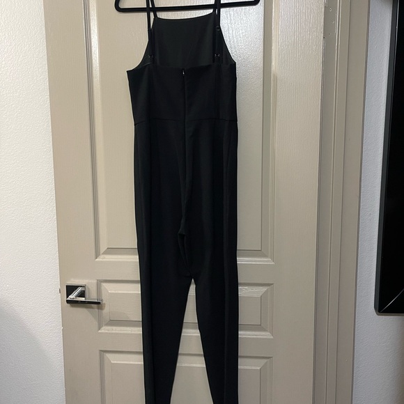 Whisper Ruth Black strappy jumpsuit - French Connection - Picture 6 of 6